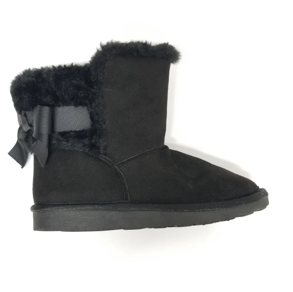 Ocean + Coast Black Faux Fur Mya Boots Kids 3M